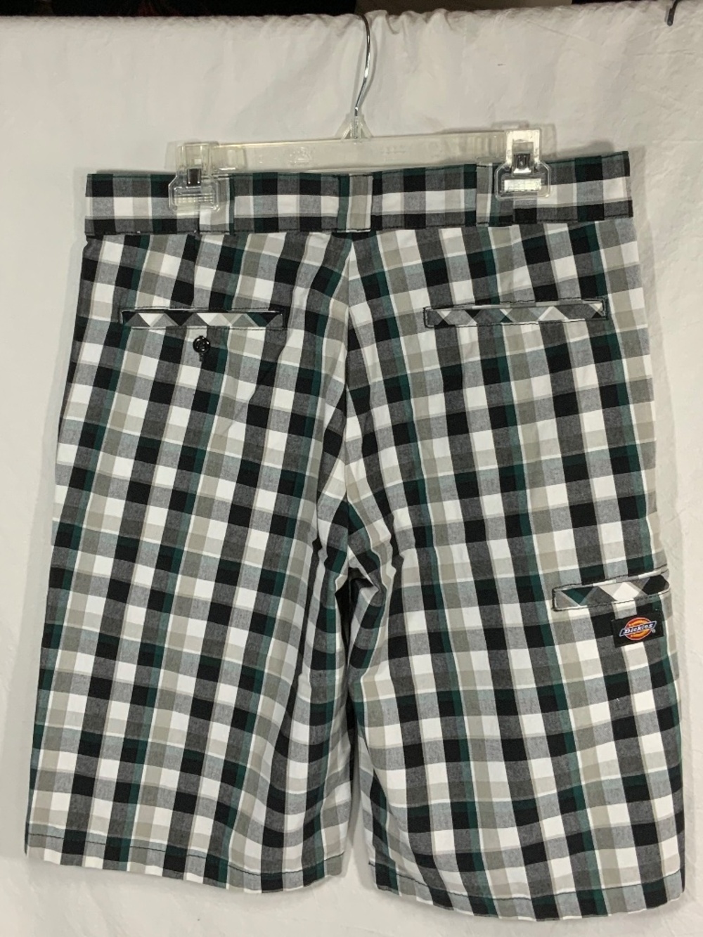 2 Each Dickie's Regular Fit Plaid Shorts - Picture 8 of 15